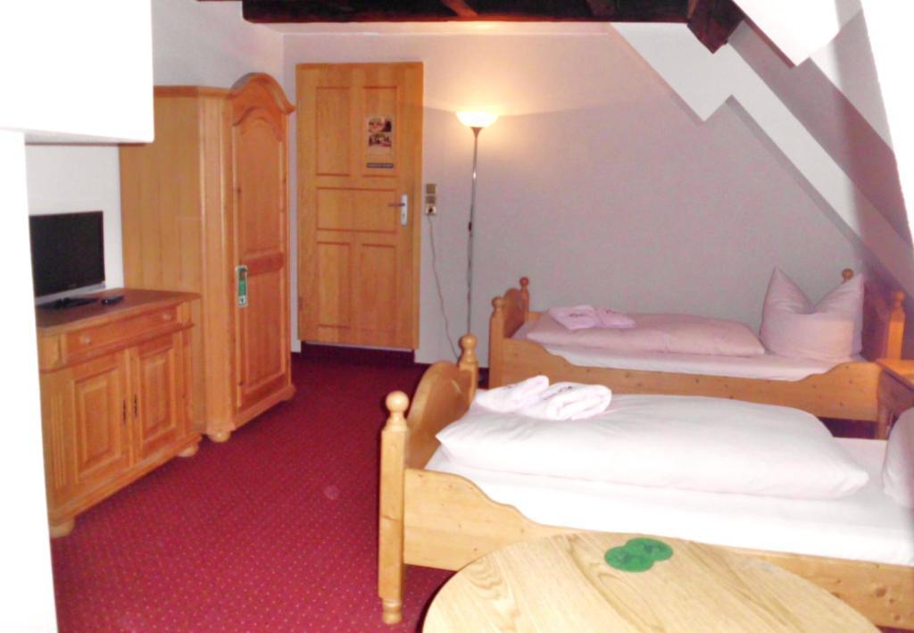 Hotel Thüringer Hof Hildburghausen Zimmer foto