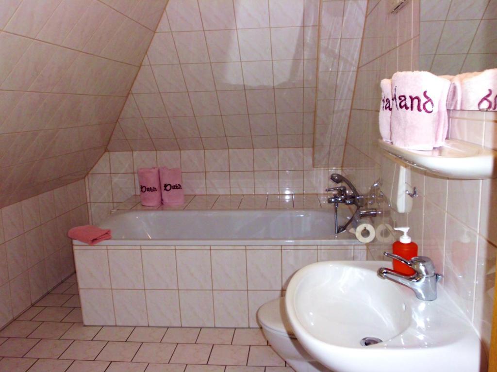 Hotel Thüringer Hof Hildburghausen Zimmer foto